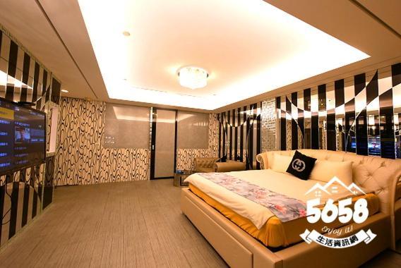 85旅行家 Apartment เกาสง ภายนอก รูปภาพ